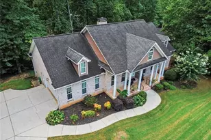 5453 Copper Crk Rd, Flowery Branch, GA 30542 - Photo 5