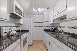 1085 New Haven Dr SW, Marietta, GA 30064 - Photo 11