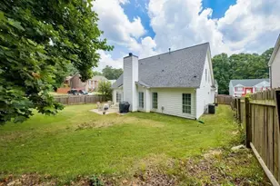225 Shadetree Ln, Lawrenceville, GA 30044 - Photo 9