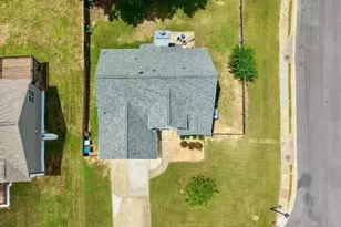 225 Shadetree Ln, Lawrenceville, GA 30044 - Photo 11