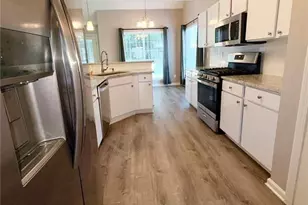 225 Shadetree Ln, Lawrenceville, GA 30044 - Photo 17