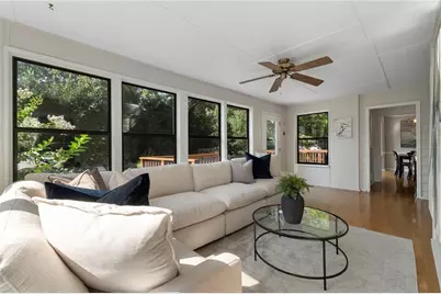 4402 Nassau Way NE, Marietta, GA 30068 - Photo 15