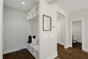 1090 Mendell Cir NE, Atlanta, GA 30319 - Photo 17