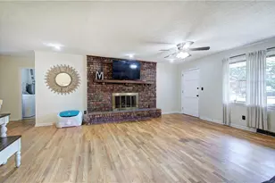 24 Spring St, Cartersville, GA 30120 - Photo 3