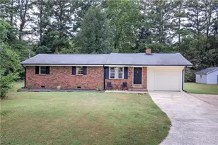 24 Spring St, Cartersville, GA 30120 - Photo 1