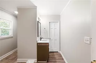 4927 Castlewood Dr SW, Lilburn, GA 30047 - Photo 35