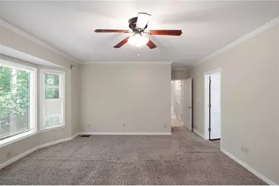 4927 Castlewood Drive SW, Lilburn, GA 30047 - Photo 25
