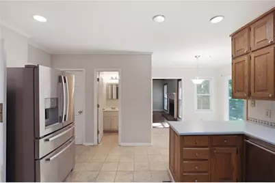 4927 Castlewood Drive SW, Lilburn, GA 30047 - Photo 17