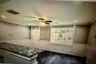 1375 Graymont Dr SW, Atlanta, GA 30310 - Photo 9