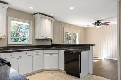 535 Valley Lane, Atlanta, GA 30328 - Photo 7