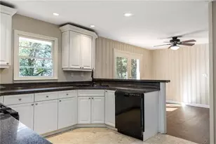 535 Valley Ln, Atlanta, GA 30328 - Photo 7