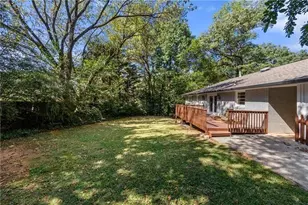 535 Valley Ln, Atlanta, GA 30328 - Photo 23