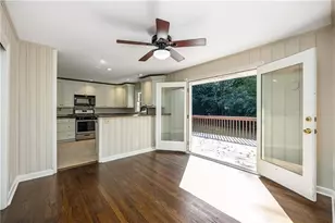 535 Valley Ln, Atlanta, GA 30328 - Photo 9