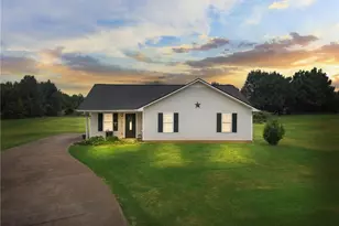56 Stonegate Dr, Cedartown, GA 30125 - Photo 1