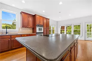 911 Masters Walk, Stone Mountain, GA 30087 - Photo 15