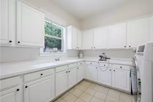 12269 Ferncreek Dr, Alpharetta, GA 30004 - Photo 19
