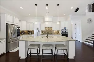 12269 Ferncreek Dr, Alpharetta, GA 30004 - Photo 9