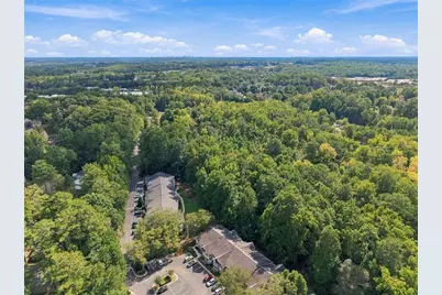 305 Streamside Drive, Roswell, GA 30076 - Photo 33