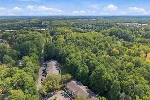 305 Streamside Dr, Roswell, GA 30076 - Photo 33