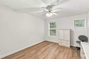 305 Streamside Dr, Roswell, GA 30076 - Photo 21
