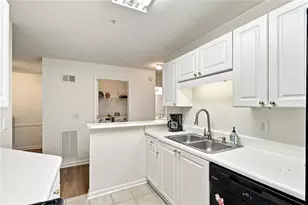 305 Streamside Dr, Roswell, GA 30076 - Photo 13