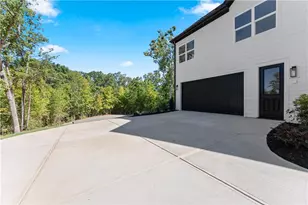 136 Lakeview Way, Baldwin, GA 30511 - Photo 9