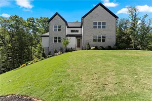 136 Lakeview Way, Baldwin, GA 30511 - Photo 3