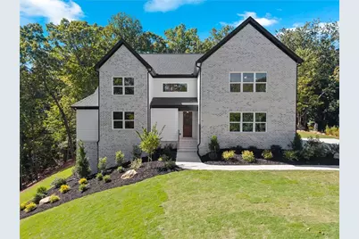 136 Lakeview Way, Baldwin, GA 30511 - Photo 1