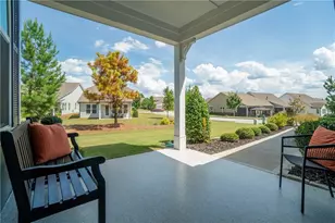 38 Rabun Ct, Hoschton, GA 30548 - Photo 3