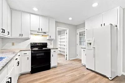 13480 New Providence Road, Alpharetta, GA 30004 - Photo 17