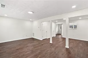 8399 Carlington Ln, Jonesboro, GA 30236 - Photo 11