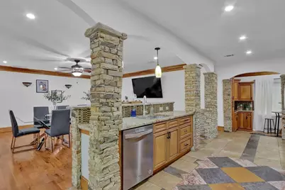 4081 Ashford Dunwoody Road NE, Atlanta, GA 30319 - Photo 11