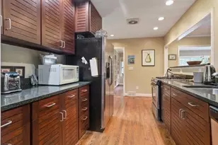 571 Wimbledon Rd NE, Atlanta, GA 30324 - Photo 23