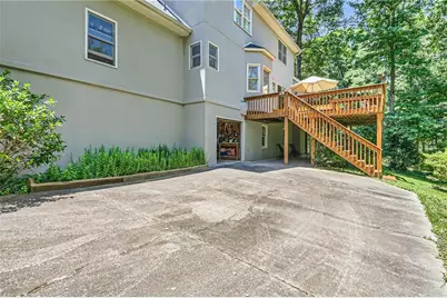 1872 Lake Lucerne Drive SW, Lilburn, GA 30047 - Photo 27