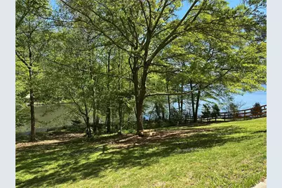 1872 Lake Lucerne Drive SW, Lilburn, GA 30047 - Photo 37