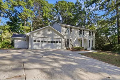 1215 Lake Crest Terrace, Roswell, GA 30075 - Photo 5