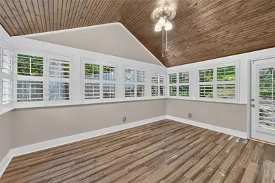 3009 Greenoaks Circle NE, Atlanta, GA 30345 - Photo 9