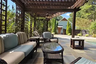 1066 Bridgewater Walk, Snellville, GA 30078 - Photo 5