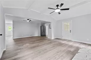 6463 Maddox Rd, Morrow, GA 30260 - Photo 11