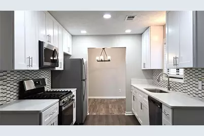 2667 Camelot Court, Duluth, GA 30096 - Photo 3
