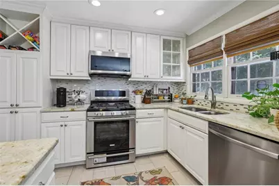 2172 Jonathon Lane NE, Brookhaven, GA 30319 - Photo 11