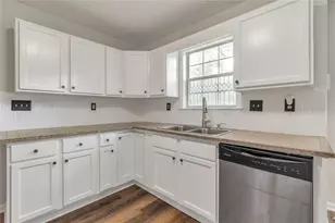 570 Watson Bay, Stone Mountain, GA 30087 - Photo 15