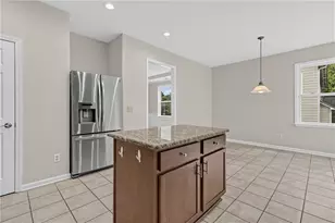 6380 Stonelake Dr, Atlanta, GA 30331 - Photo 9