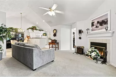 2112 Carefree Circle #2, Marietta, GA 30062 - Photo 5