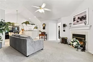 2112 Carefree Cir, Marietta, GA 30062 - Photo 5