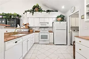 2112 Carefree Cir, Marietta, GA 30062 - Photo 9