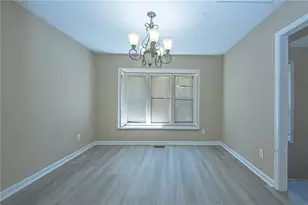 384 McKees Rock Ln, Lawrenceville, GA 30044 - Photo 9