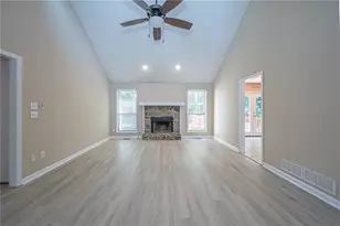 384 McKees Rock Ln, Lawrenceville, GA 30044 - Photo 5