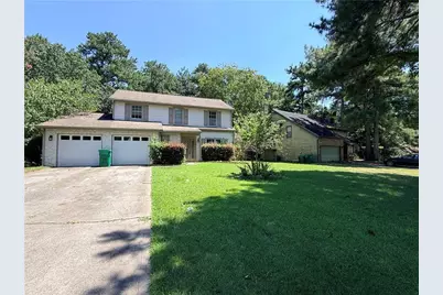 844 Chapman Circle, Stone Mountain, GA 30088 - Photo 1