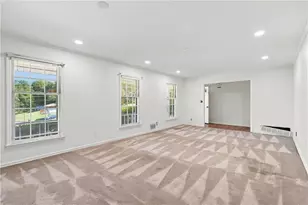 2710 Tanglewood Trail, Atlanta, GA 30344 - Photo 7